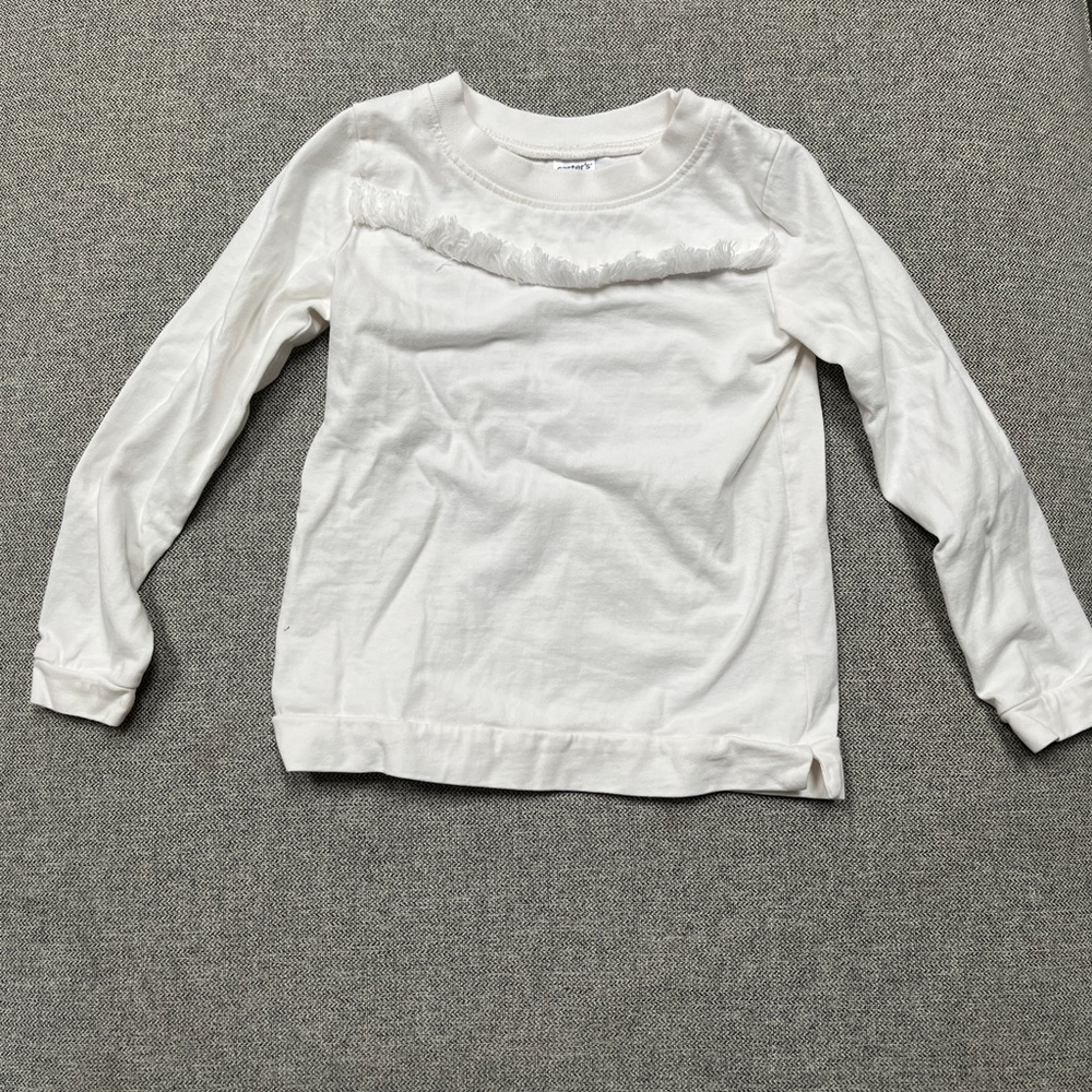 Girls carter size 4T white shirt . Fringe detail good condition like new
